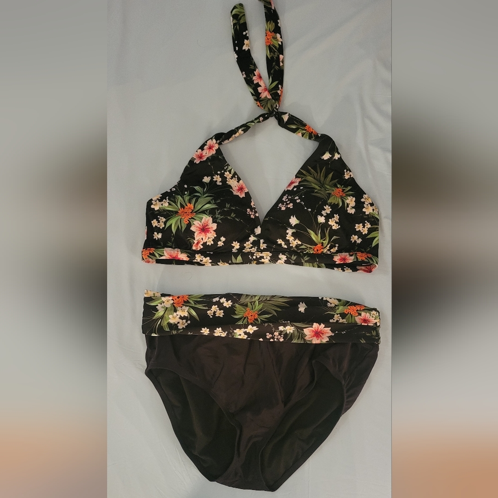 Swimsuits for all bikini set